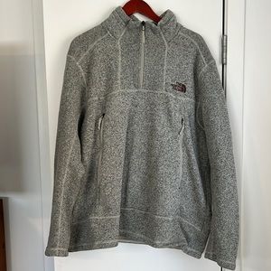 The North Face Men’s Half-Zip with two pockets XXL Jacket.